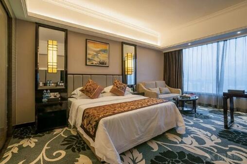 �ό��Ƶ��OӋ���ܽ^ƽ����ӹ��չ�F�Ƿ�����֮��