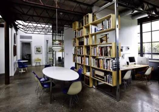 �ό����֘��b��