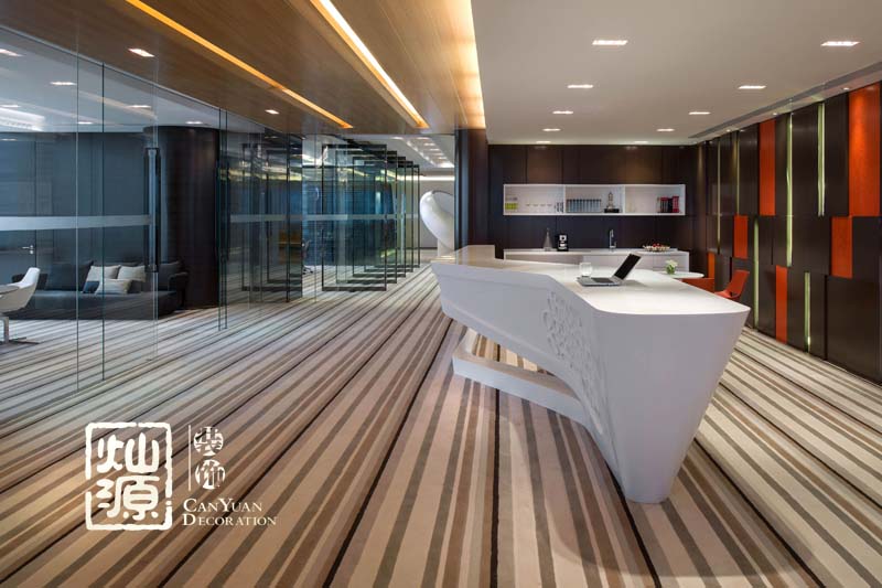 �ό������k�����g�OӋ֮�ό����֘��b�޵���䁴u�ļ��g��ʩ