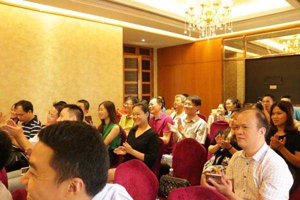 �ό����b��˾�ļҺ�