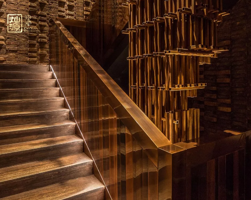 �ό��b�˾�����NԴ�b�/�͏d�b��Ч���D