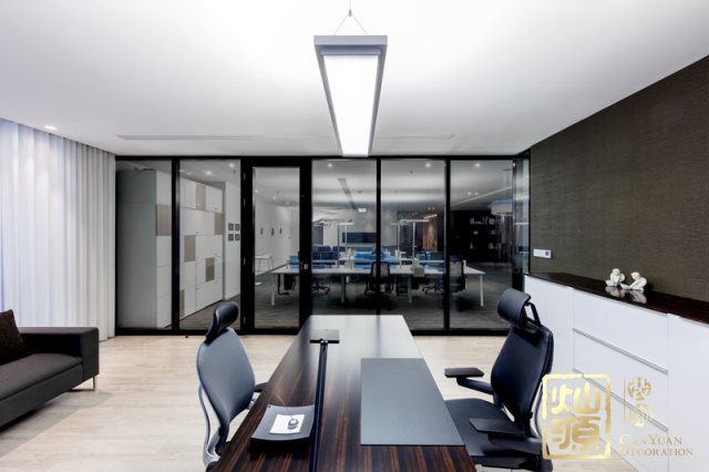 �M(j��n)���ό��k�����b���O(sh��)Ӌ(j��)�r(sh��)����x�䪚(d��)�߽��ĵ��k���Ҿ�2