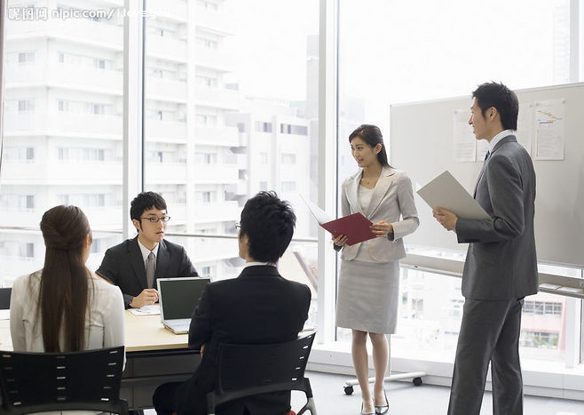 �ό��b���ʮ��(qi��ng)��˾���]