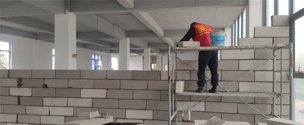 南寧辦公室設(shè)計裝修—燦源裝飾施工現(xiàn)場 南寧辦公室設(shè)計裝修—燦源裝飾施工現(xiàn)場