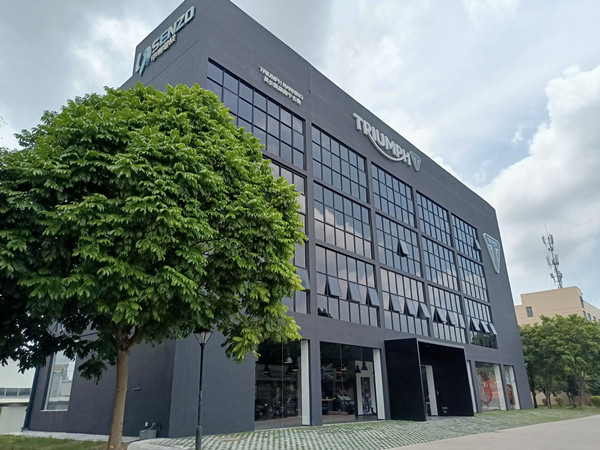 南寧機車4s店裝修效果圖—燦源裝飾 南寧機車4s店裝修效果圖—燦源裝飾