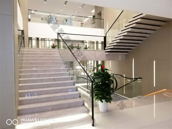 �ό�����Ժ�b�ތ����D���NԴ�b�